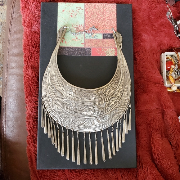 Vintage Avalon statement dangle necklace - Picture 8 of 8